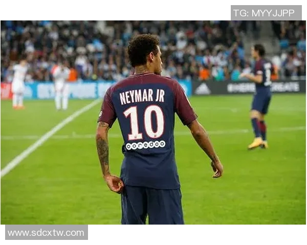 罗马签下射手阿尔卡西亚，提升球队进攻火力