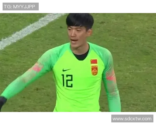 颜骏凌与曾诚对决解析谁将成为中国足球守门员的未来之星