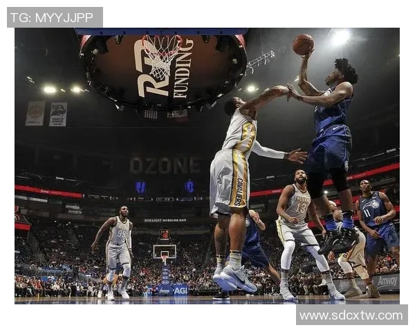 青年军登上广告牌！骑士击败魔术